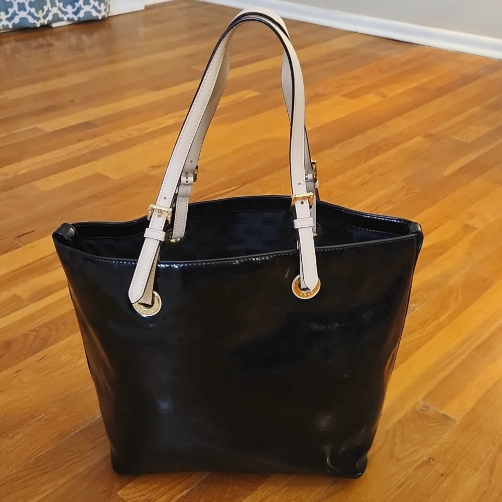 Michael Kors Jet Set Tote